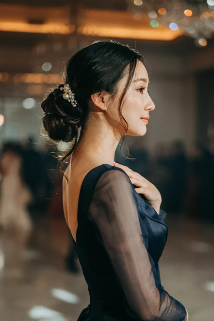 Dramatic Side Bun